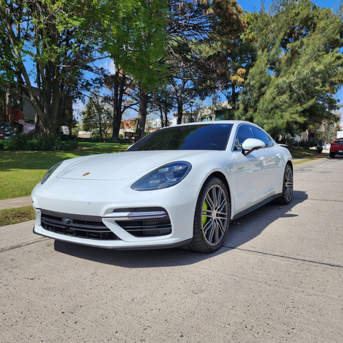 Porsche Panamera Turbo S Hybrid