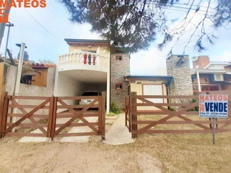 Chalet Independiente Zona Residencial  3 N 89 86 E/ 89 Y 90
