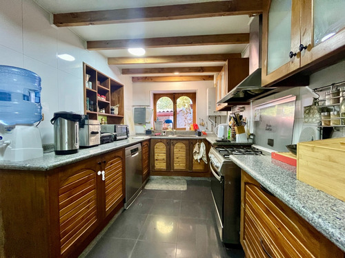 Parcela De 2,1 Has Con Casa Patronal En Los Guindos
