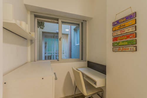 Venta P.h. 4 Ambientes, Con Patio, Quincho Y Terraza Propia. Barrio Flores. A Nuevo !!!