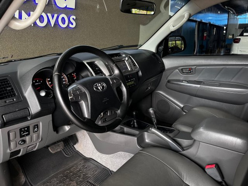 Toyota Hilux Hilux 3.0 SRV 4X4 CD 16V TURBO INTERCOOLER DIESEL 4P AUTO...