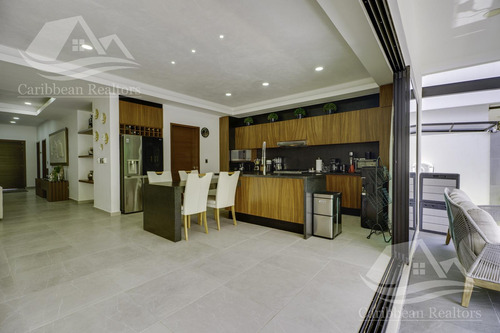 Casa En Venta En Lagos Del Sol Cancun