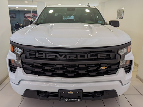 Chevrolet Cheyenne CUSTOM 4X4