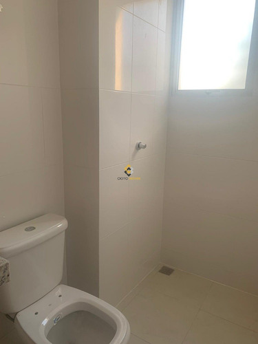 Imagem 10 de 15 de Apartamento Com Area Privativa - Santa Rosa - Ref: 4004 - V-4004