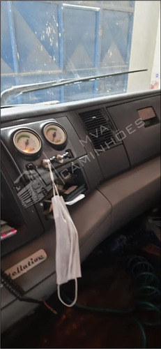 Imagem 3 de 14 de Caminhão Volkswagen 25-370 6x2t / Motor Mercedes 2544
