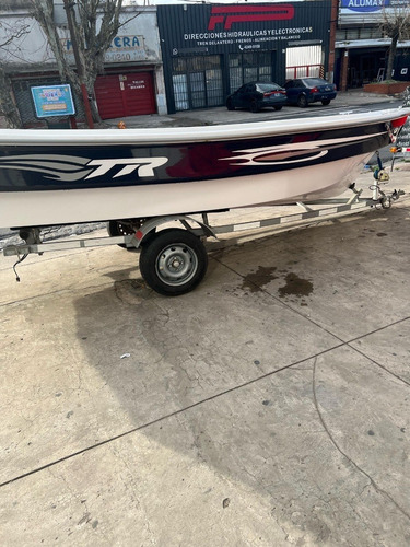 Imagen 8 de 10 de Lancha Trakker 520 Pescador