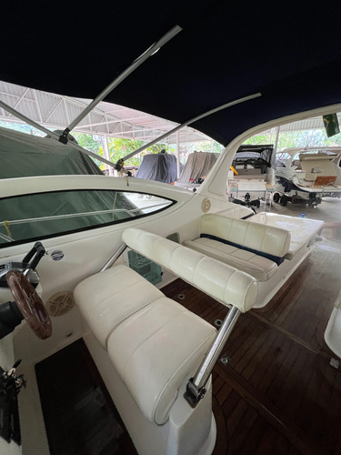 Lancha Real 31 Class, Parelha Mercruiser Diesel 200 Hp Cada