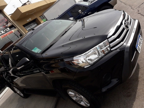 Toyota Hilux 2.8 Cd Sr 177cv 4x4 2017