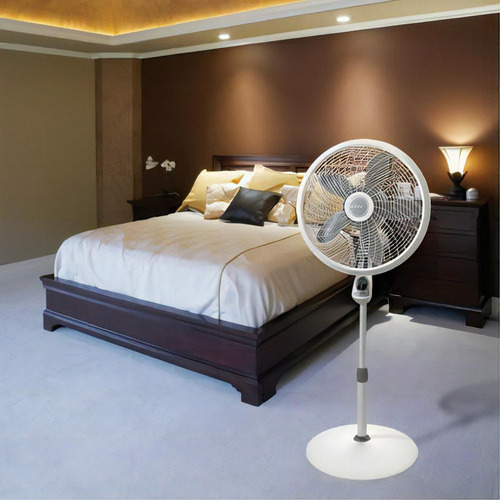 Ventilador De Pie Lasko 1885, Control Remoto 5 Aspas, 18 Color De La Estructura Blanco Diámetro 18 Material De Las Aspas Plástico