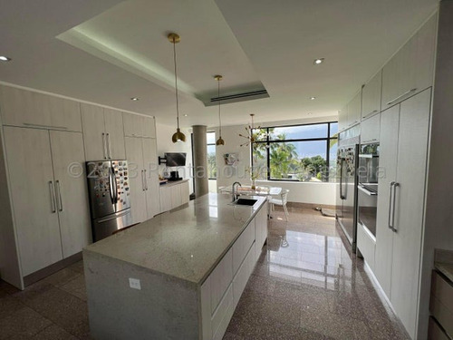 Leandro Manzano Casa En Venta, Cerro Verde Mls #24-17981 As