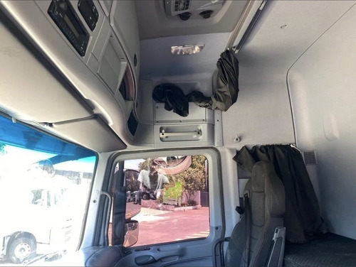 Imagem 8 de 15 de Mb Actros 2646 2017
