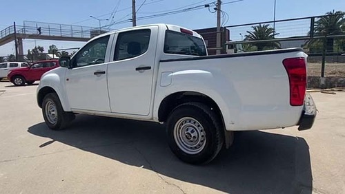 Imagen 7 de 15 de Chevrolet D-max 2.5 4x2 Dsl E5 Dab Abs 2020 Lwzl24