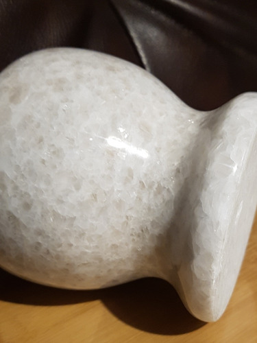 Mortero De Piedra Diamantada 1.650kl Aprox De 10x9x7cm