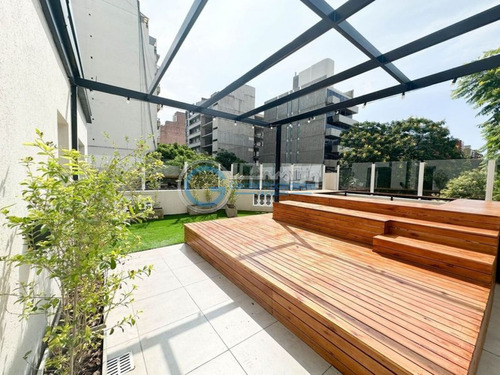 Interesante Casa De 3 Dormitorios Y Terraza Con Piscina, Quincho Con Parrillero - Dorrego 1600