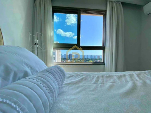 Imagen 4 de 12 de Apartamento Con Vista Al Mar En Piso Alto En Place Lafayette, Punta Del Este