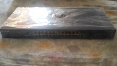 Imagen 1 de 3 de Switch Netgear Prosafe F526t 24 Puertos