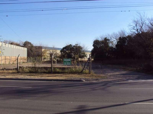 Los Boulevares - Av. La Voz Del Interior - 3.200mts2 - 50mts De Frente - Recibe Menor