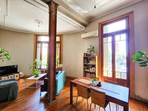 Semipiso Antiguo 6 Amb Con Balcón Y Entre Piso