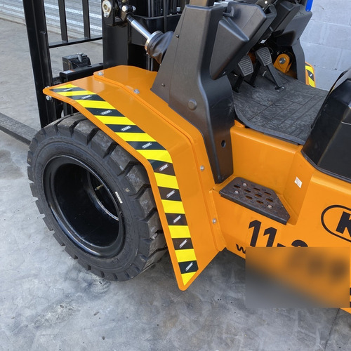 Autoelevador 3500kg 3.5 Toneladas Triple Torre 4.5m Duales