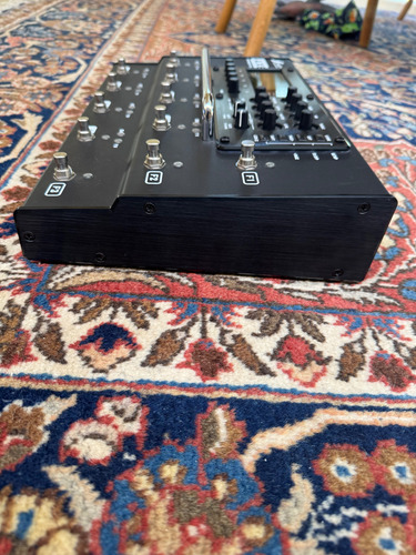 Pedaleira Fractal Audio Systems Ax8 Multi Fx Amp Modeler Preto
