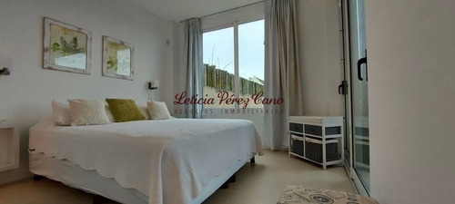Imagen 11 de 14 de Apartamento Con Terraza Y Vista Al Mar En La Barra