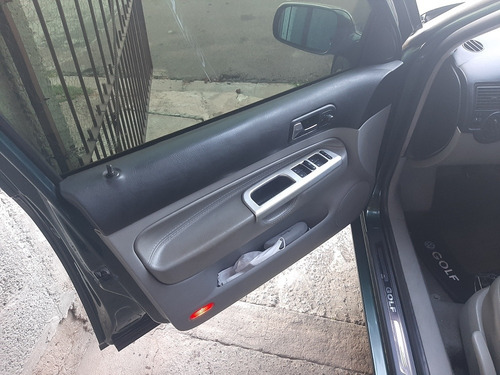 Imagem 7 de 15 de Volkswagen Golf 2000 2.0 5p