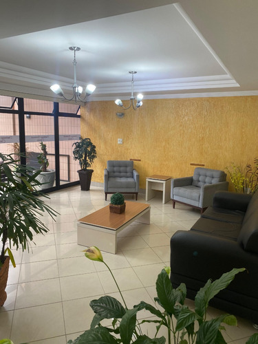 Apartamento 2 Dormitórios (1 Suíte) Em Ótima Localização!