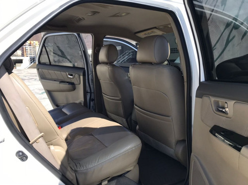 Imagen 8 de 10 de Toyota Fortuner