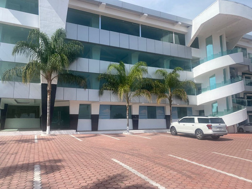 Oportunidad Inversionistas Venta De Plaza Comercial En El Mirador Querétaro