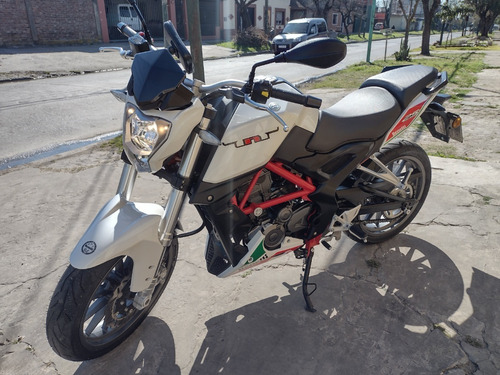 Imagen 3 de 11 de Benelli Tnt 25