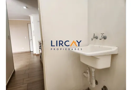 Departamento En Arriendo En Avda. Lircay, Frente Utal.