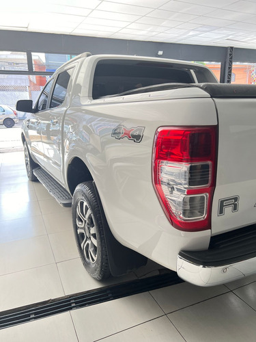 Ford Ranger 3.2 Limited Cab. Dupla 4x4 Aut. 4p 6 marchas