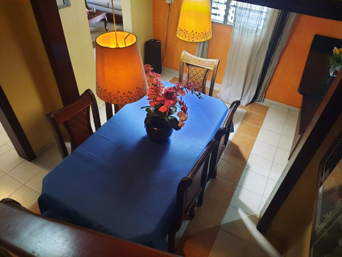 Vendo Casa De 2 Niveles En La Jacobo Majluta