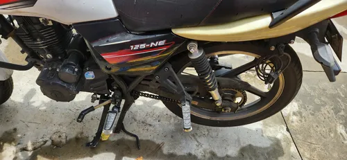 Akt Ne 125. No Tiene Soat Ni Tecno, Pero Esta Lista