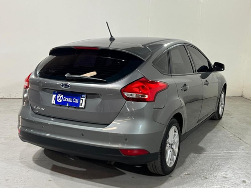 Ford Focus III 2.0 Sedan Titanium At6