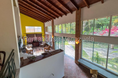 Casa En Venta En El Hatillo. Cecilia Gutierrez. 25-17968