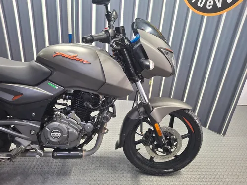 Bajaj Pulsar 180 Fi Neon