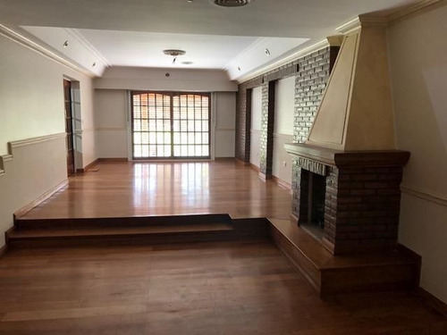 Casa En Venta En Villa Ballester