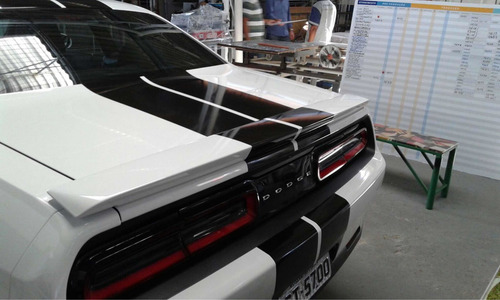 Imagem 2 de 10 de Dodge Challenger Rt