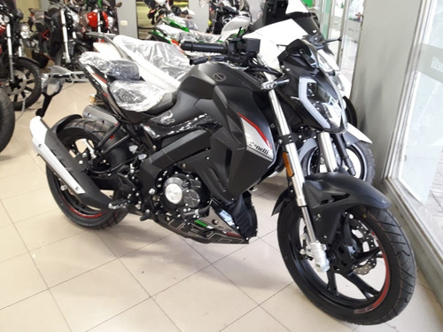 Imagen 2 de 2 de Benelli 180s
