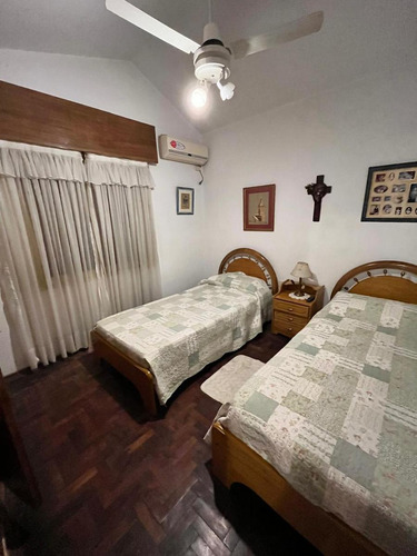Casa En Cerro De Las Rosas - Tres Dormitorios En Planta Baja