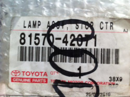 Lámpara Central/ 3er Stop Toyota Yaris 06-09 **original**