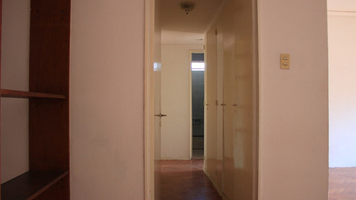 Imagen 4 de 12 de Castelar Norte Semipiso 4 Ambientes Y Dep.
