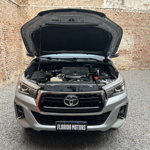 Toyota Hilux 2.8 Cd Srx 177cv 4x4 At