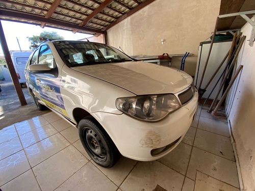 Fiat Palio Weekend 1.8 Hlx Flex 5p
