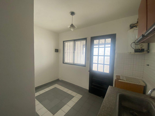 Duplex 3 Ambientes Con Cochera Excelente Ubicación