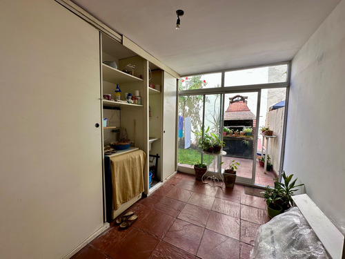 Casa En Venta En Martínez 5 Ambientes Con Cochera Y Jardín