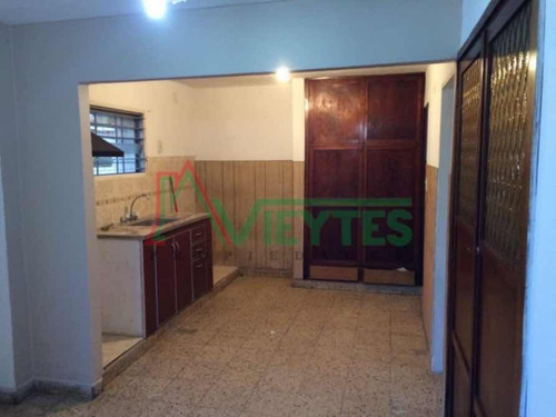 Venta De Casa Y Departamento En Banfield Oeste