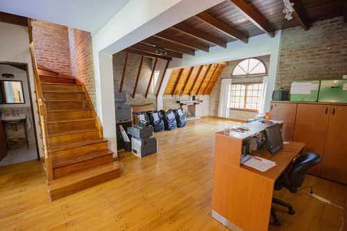 Casa En Venta 4 Ambientes Martinez