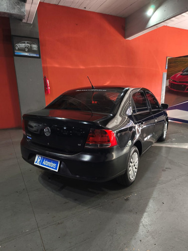Volkswagen Voyage 1.6 Comfortline 101cv